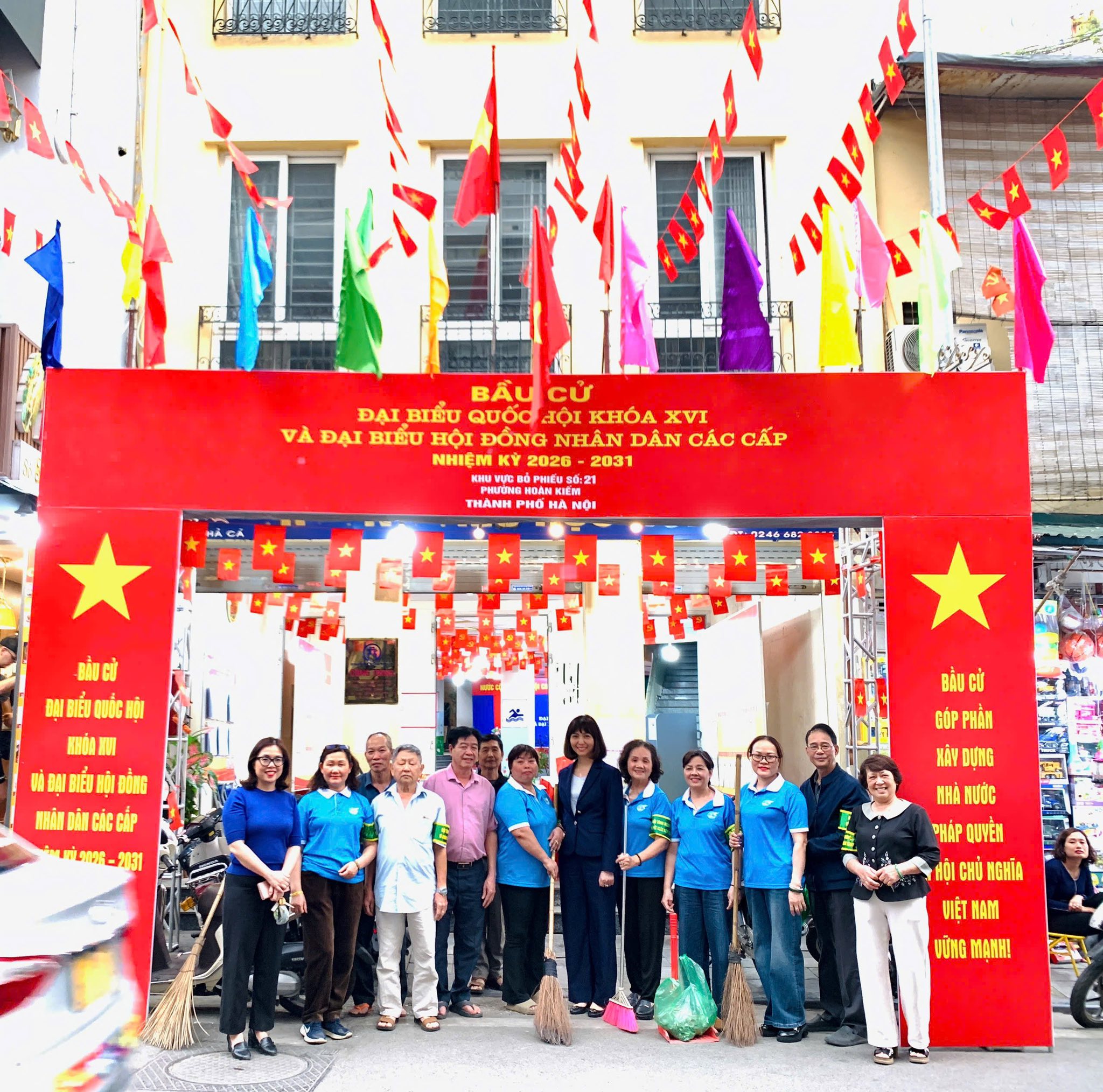 Hướng về ngày hội non Sông