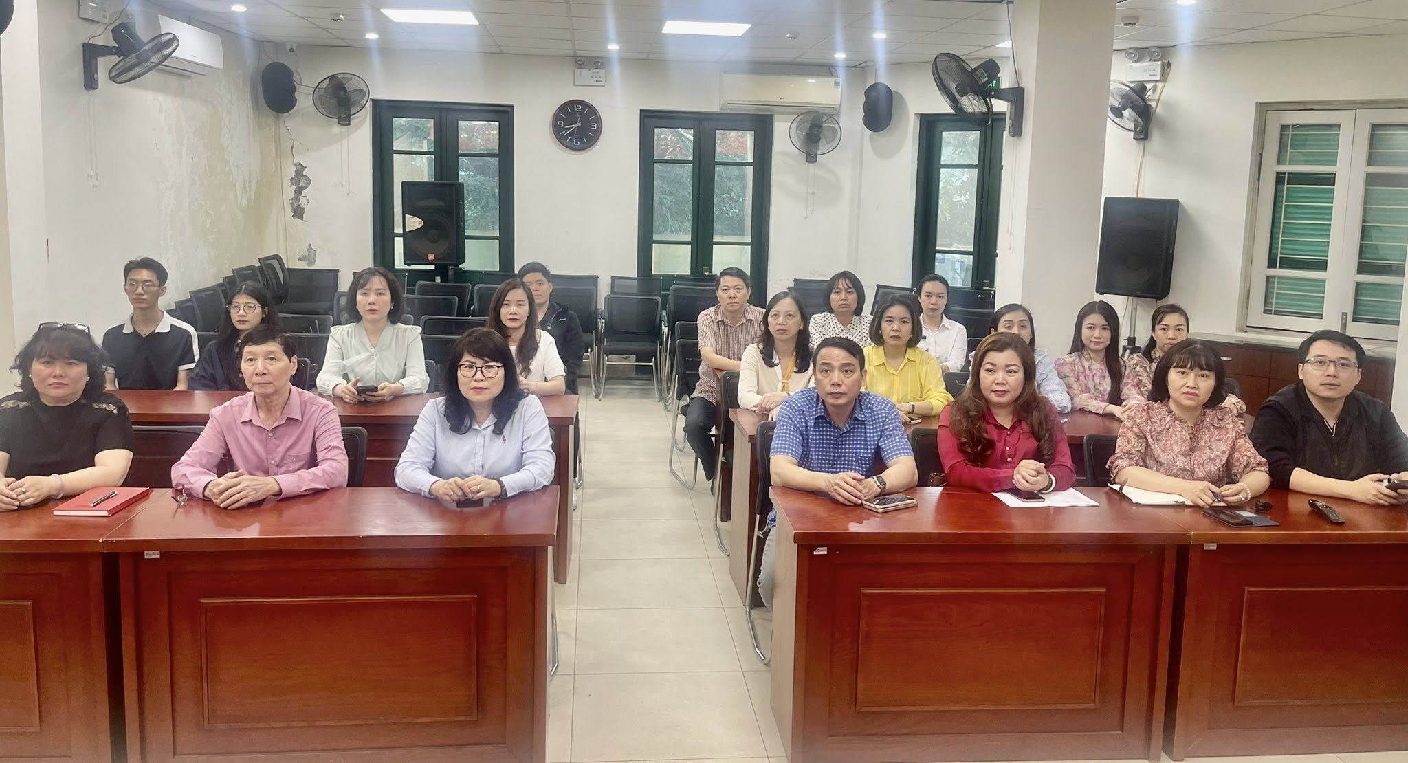 Thông tin tình hình thời sự tới hệ thống Mặt trận thành phố